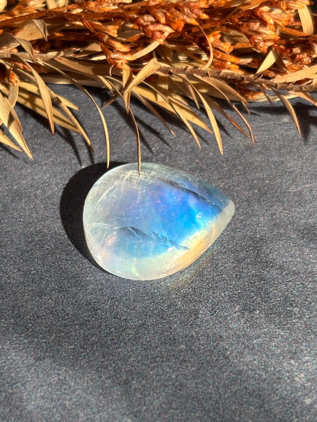 ホワイトラブラドライト レインボームーンストーン AAA ルース カボション ドロップ 天然石 | 2枚目