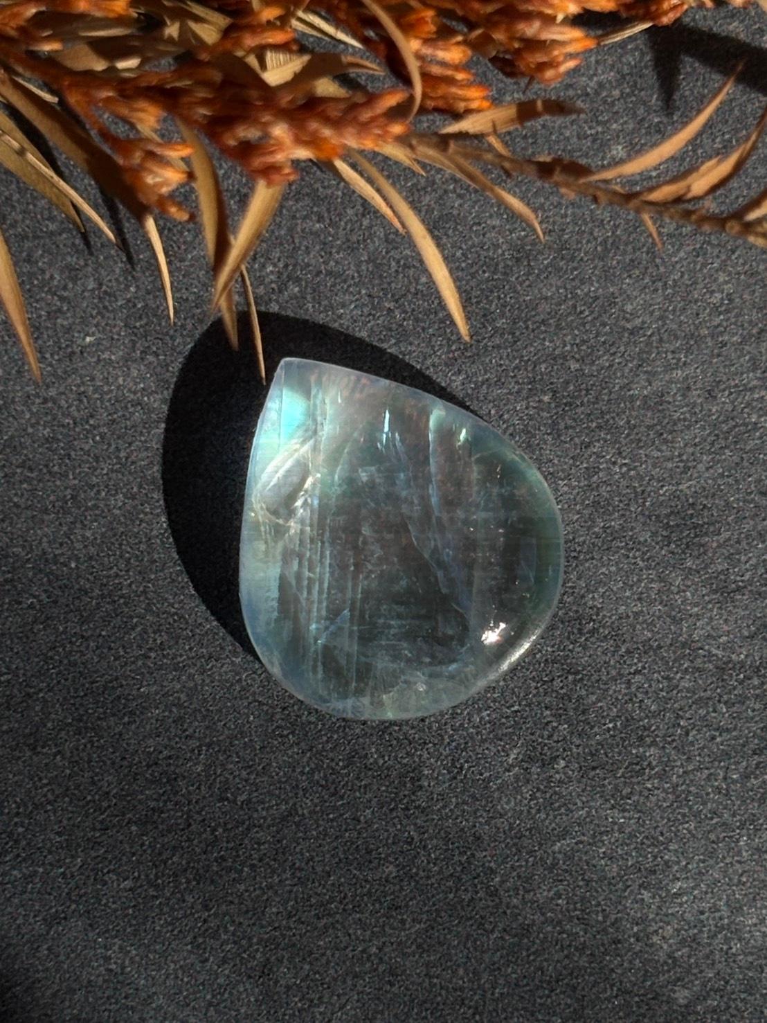 ホワイトラブラドライト レインボームーンストーン AAA ルース カボション ドロップ 天然石 | 5枚目