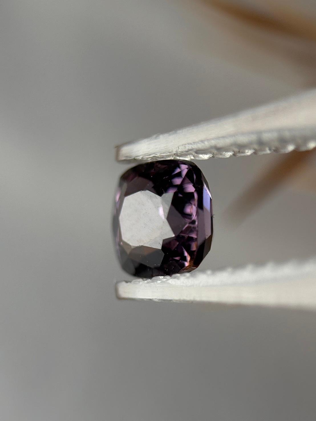 隠れバイカラー・スピネル｜バイオレット オレンジ ファセットカット 天然石 | 19枚目