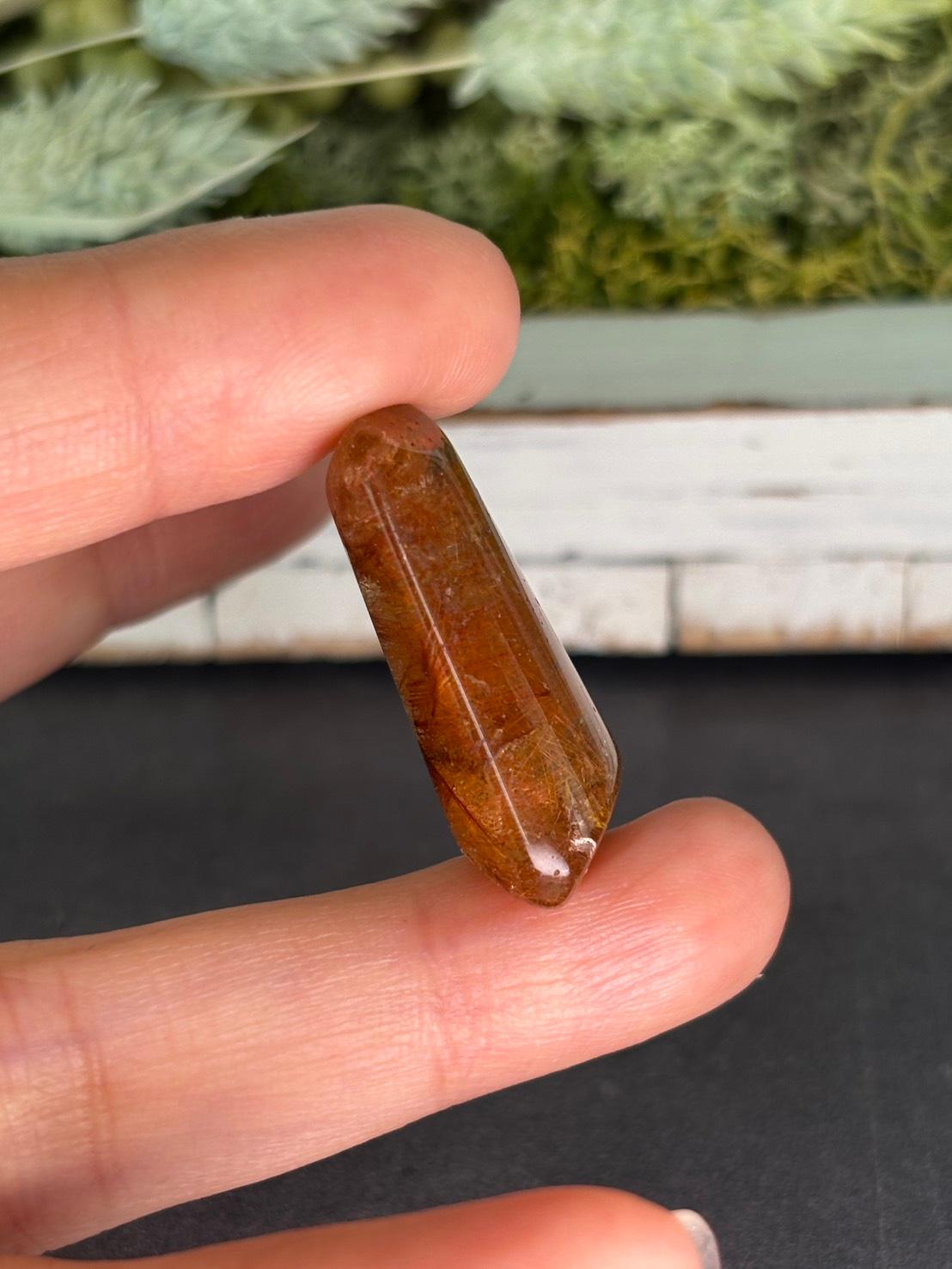 レッドルチル ルース 天然石 |深く静かなレッドルチルの森 | 15枚目