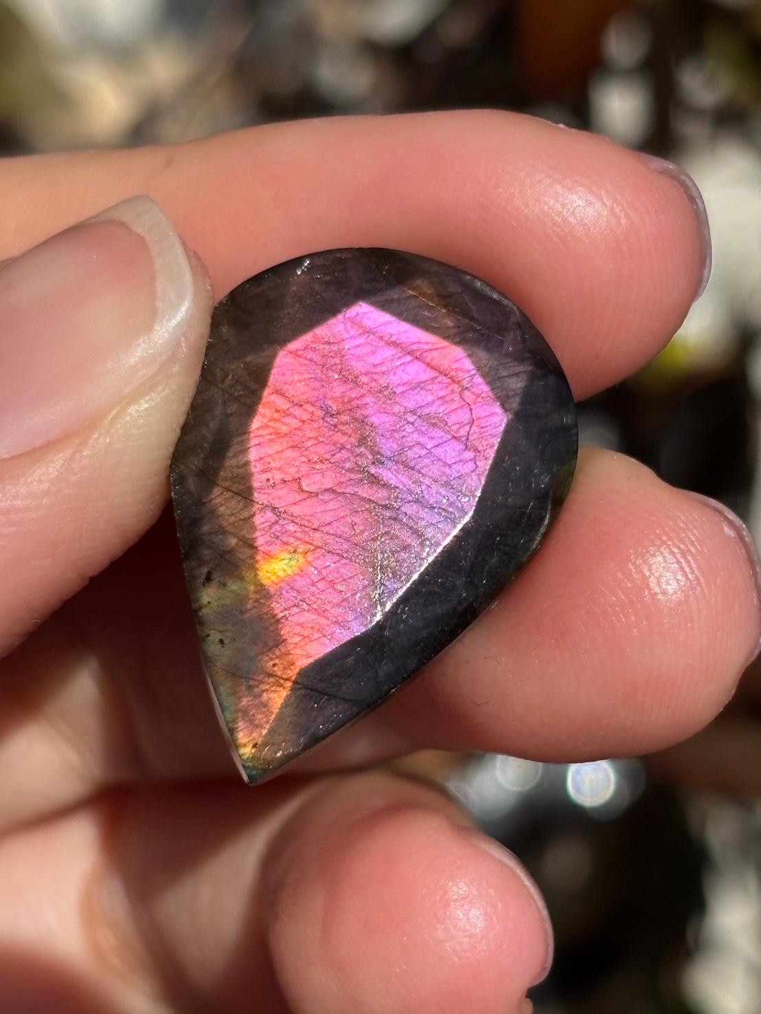 ラブラドライト ルース ドロップ型 カットルース ファセット レッド パープル 91 天然石 | 2枚目