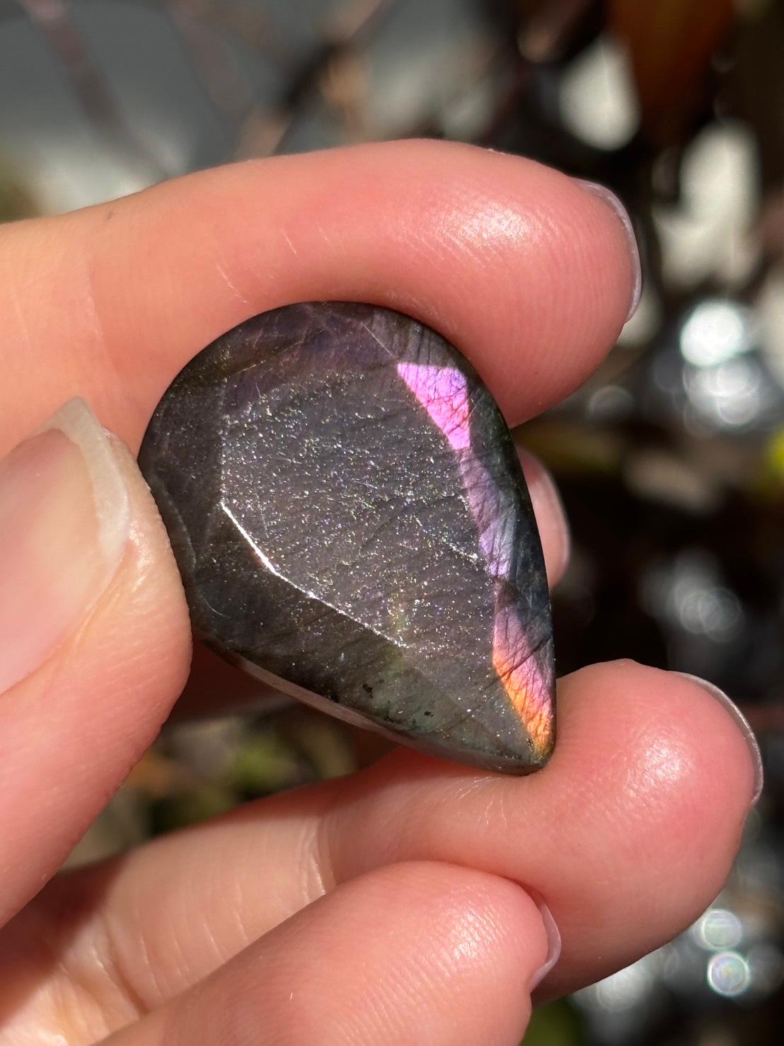 ラブラドライト ルース ドロップ型 カットルース ファセット レッド パープル 91 天然石 | 6枚目
